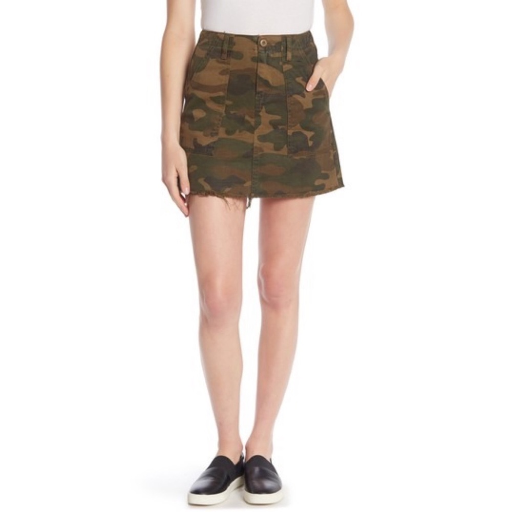 NWT BlankNYC Denim Camo Print Fray Hem Skirt-Sz 28